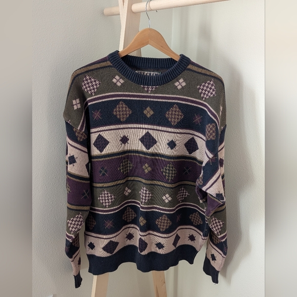 Vintage Abstract Geometric Multi-Patterned Crewneck Sweater In Black/Ivory/Plum - Picture 2 of 11